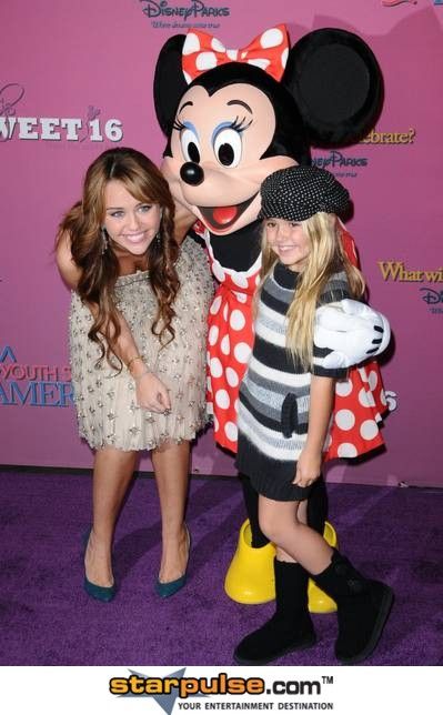 miley_cyrus_and_minnie_mouse-bbc-000601.jpg