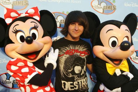 mitchel-musso-with-minnie-and-mickey-mouse.jpg